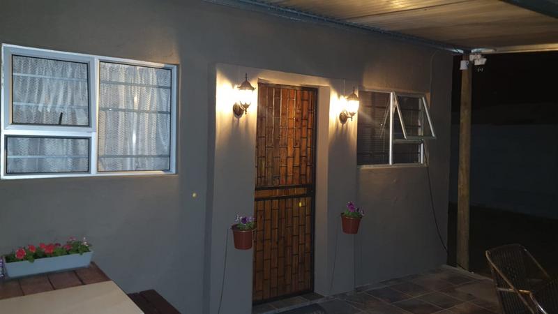 1 Bedroom Property for Sale in Theronville Western Cape